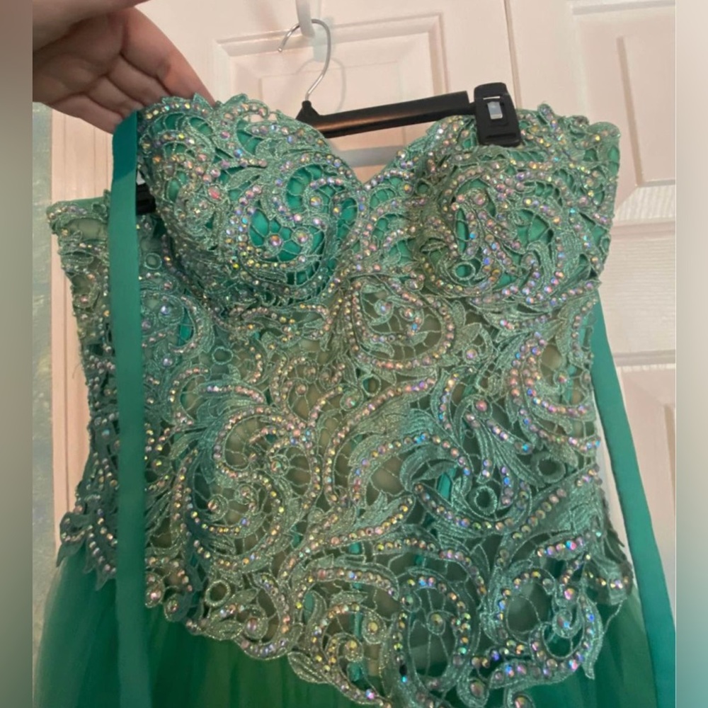 Prom Dress - Picture 2 of 7